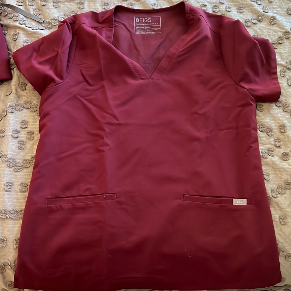 Figs Maroon Scrub Top
